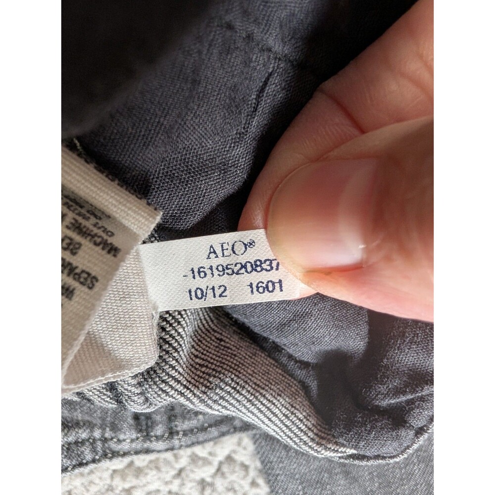 American Eagle Denim Jacket Women's Size Large Black Dark Wash Button Up Y2K - Picture 10 of 11